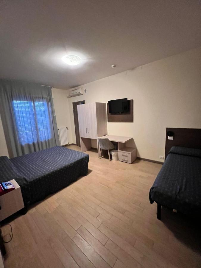 Hotel Colonna アルビニャーゼゴ エクステリア 写真