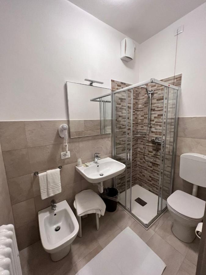 Hotel Colonna アルビニャーゼゴ エクステリア 写真